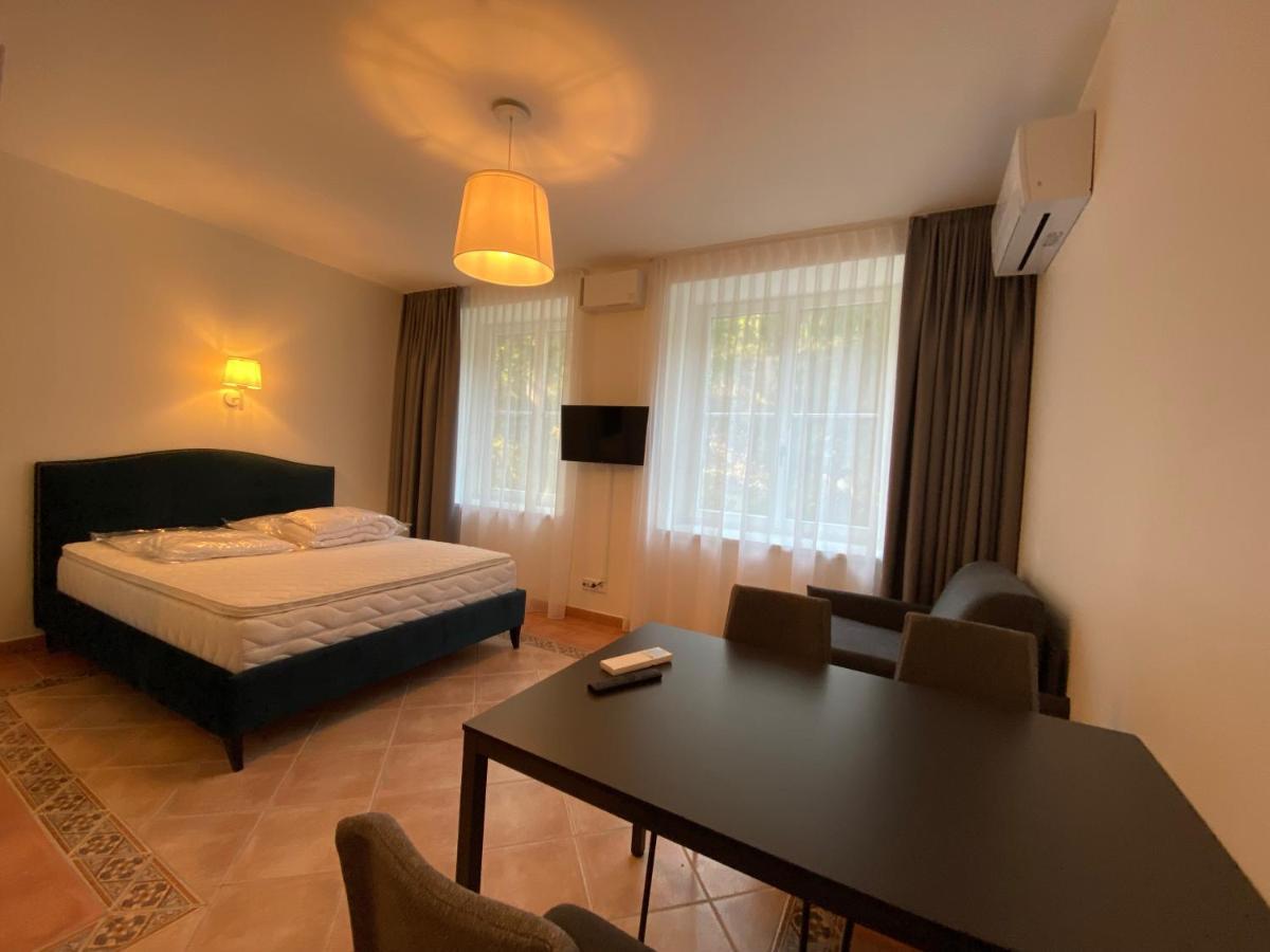 Dvi Nidos Hotel Екстериор снимка