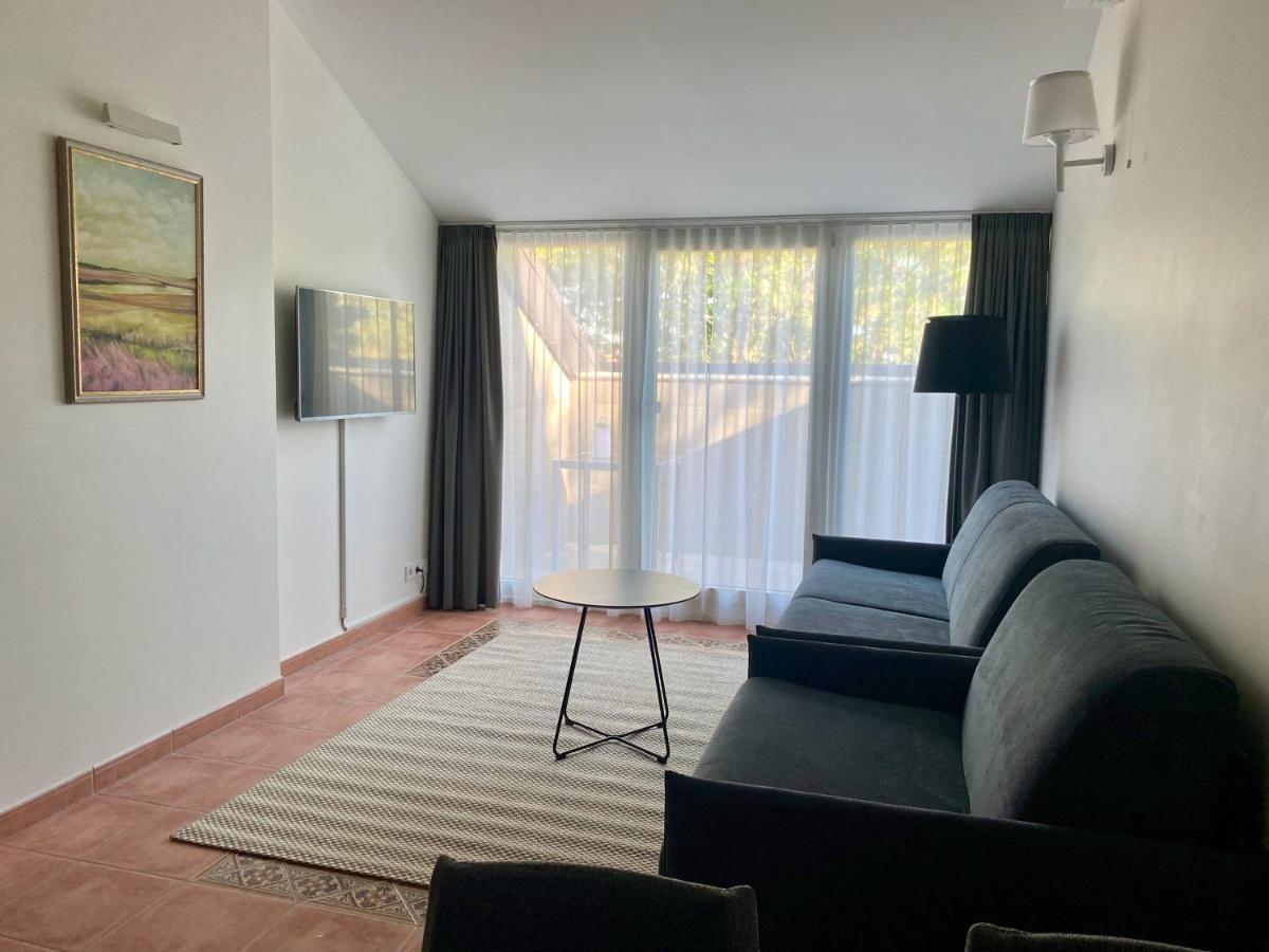 Dvi Nidos Hotel Екстериор снимка